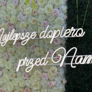 image00041 Napis neon Najlepsze dopiero przed nami